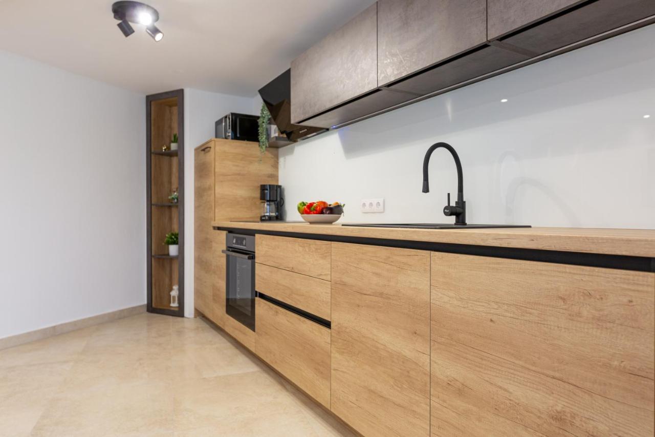 Apartment Miko Sveti Ivan Dobrinjski エクステリア 写真